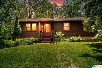 315 Moyers Ln in Easton, PA - Building Photo - Building Photo