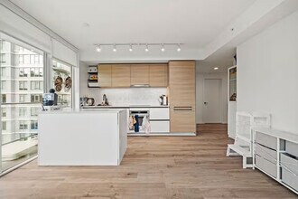 13428-13105 Ave in Surrey, BC - Building Photo - Building Photo