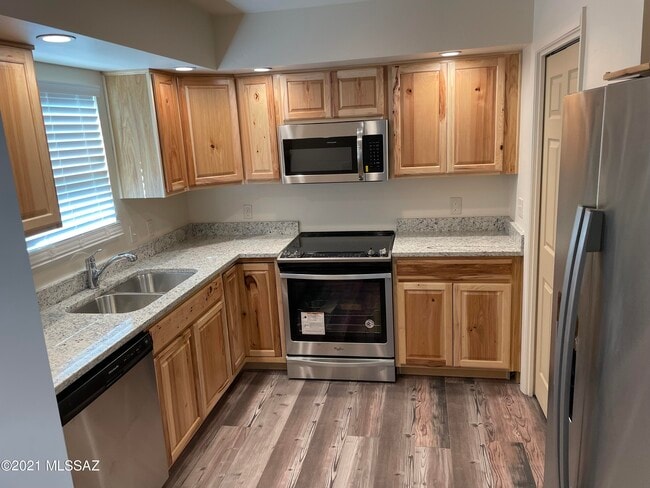 2545 E Spring St in Tucson, AZ - Building Photo - Building Photo