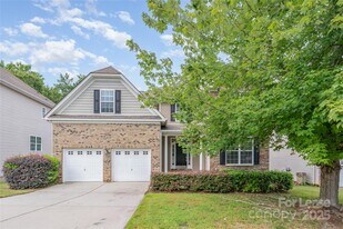 14026 Green Birch Dr in Pineville, NC - Building Photo