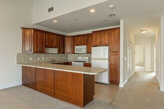 66 Barbara Ct in Amityville, NY - Building Photo - Building Photo