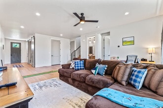 6389 W Bluebird Ln in Boise, ID - Building Photo - Building Photo