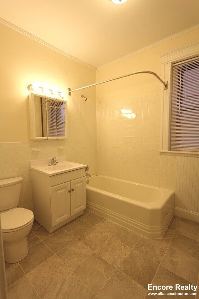 145 Freeman St, Unit 283 - 32 in Brookline, MA - Building Photo - Building Photo