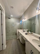 17577 Santorini Ct in Venice, FL - Building Photo - Building Photo