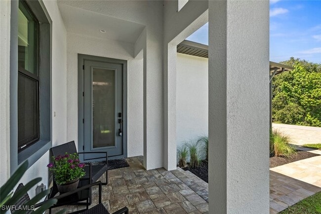 3530 Hibiscus Ave in Naples, FL - Building Photo - Building Photo