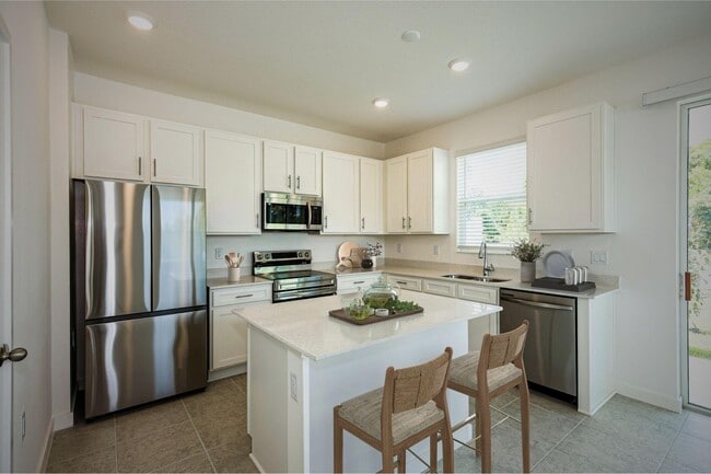 1517 Tristar Dr in Plant City, FL - Building Photo - Building Photo