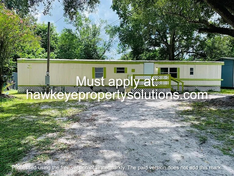 414 Senate St in Auburndale, FL - Building Photo
