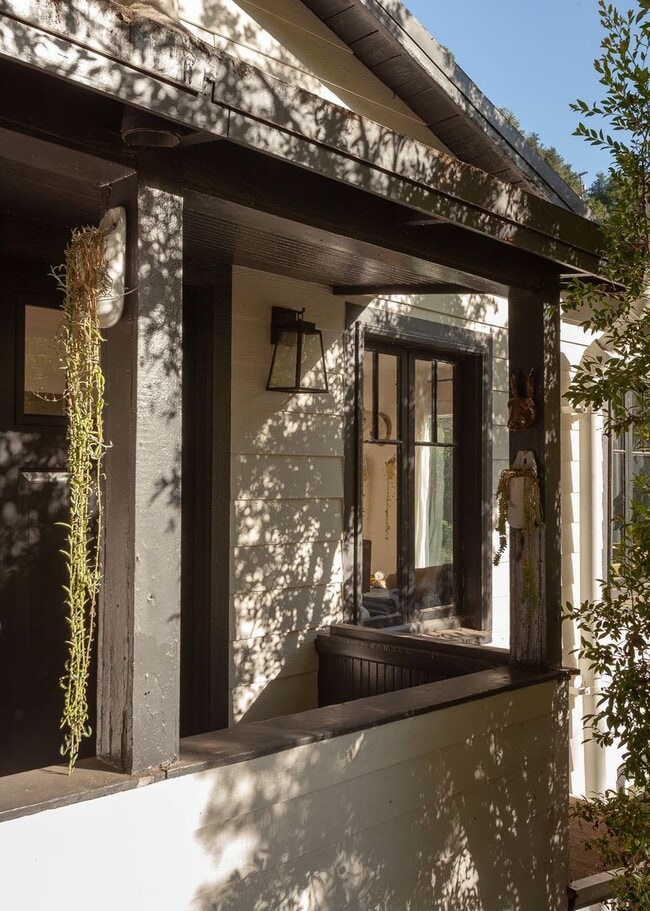 2108 Tavern Trail in Los Angeles, CA - Building Photo - Building Photo