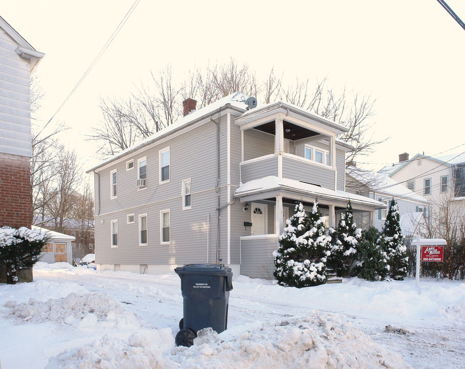 61-63 Curtiss St in Hartford, CT - Building Photo