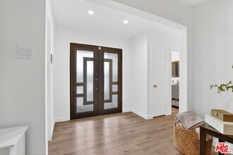 6565 Randi Ave in Los Angeles, CA - Building Photo - Building Photo