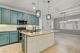 10787 Villa Carlotta Ct in Las Vegas, NV - Foto de edificio - Building Photo