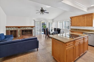 11494 Windy Summit Pl in San Diego, CA - Building Photo - Building Photo