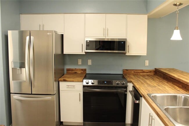 5412 11th St Cir E in Bradenton, FL - Building Photo - Building Photo