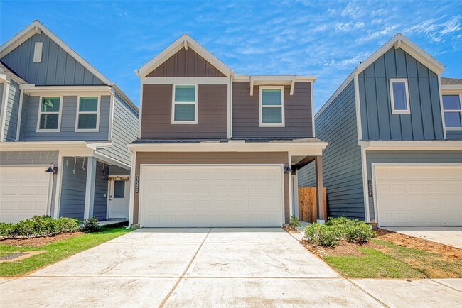 property at 3523 Adelie Ln