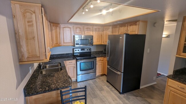 7910 E Camelback Rd in Scottsdale, AZ - Building Photo - Building Photo