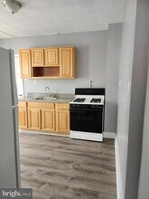 555 Roberts St in Camden, NJ - Building Photo - Building Photo