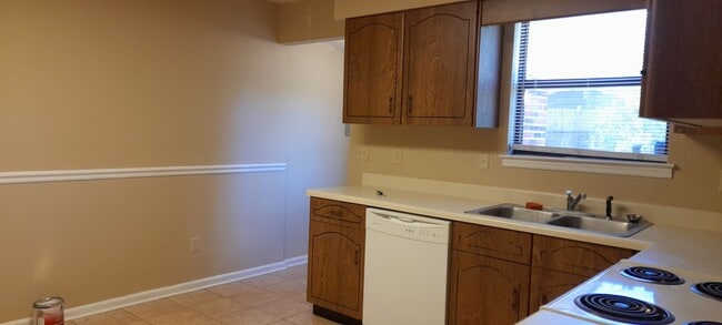 115 Lytle Rd in Rossville, GA - Building Photo - Building Photo