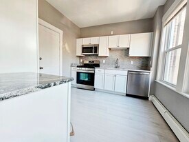 141 Sutherland Rd, Unit 2 in Boston, MA - Building Photo