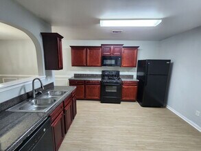 5860 el Segundo Way in Atlanta, GA - Building Photo - Building Photo