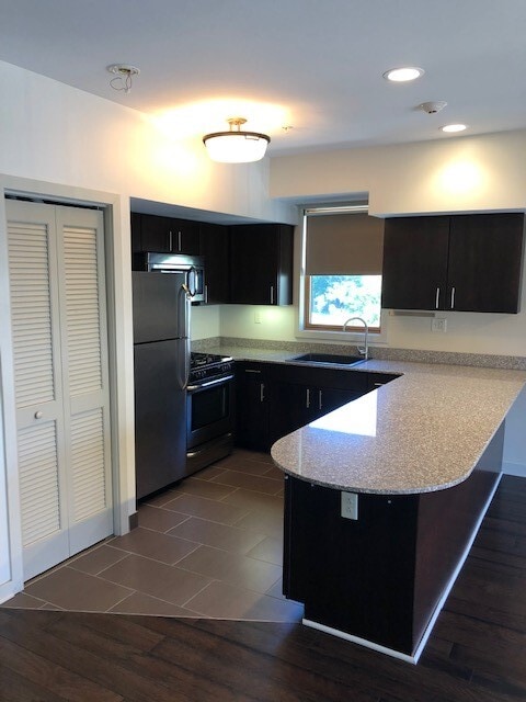 468 Delaware Ave, Unit 201 in Buffalo, NY - Building Photo - Building Photo