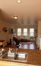 717 W Evergreen Ave in Chicago, IL - Building Photo - Building Photo