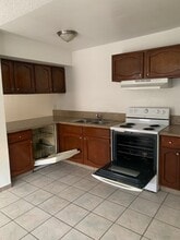 5148 Greene Ln in Las Vegas, NV - Building Photo - Building Photo