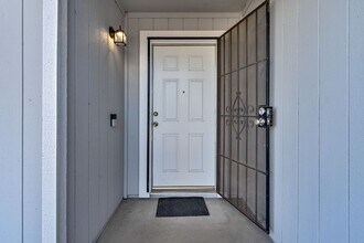 7936 Sunrise Greens Dr in Sacramento, CA - Building Photo - Building Photo