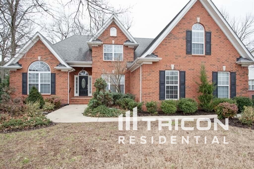 2911 Wolves Trail in Murfreesboro, TN - Building Photo