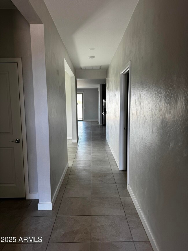 23436 W Winslow Ave in Buckeye, AZ - Foto de edificio - Building Photo