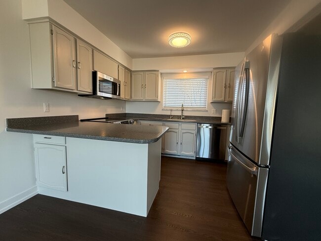 3506 Moberly Dr in Commerce Township, MI - Building Photo - Building Photo