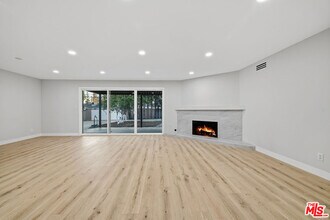 10557 Reseda Blvd in Los Angeles, CA - Building Photo - Building Photo