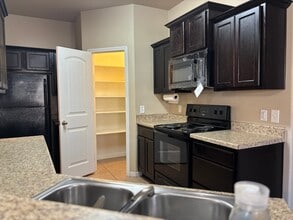 4510 Cambridge Dr in Killeen, TX - Building Photo - Building Photo