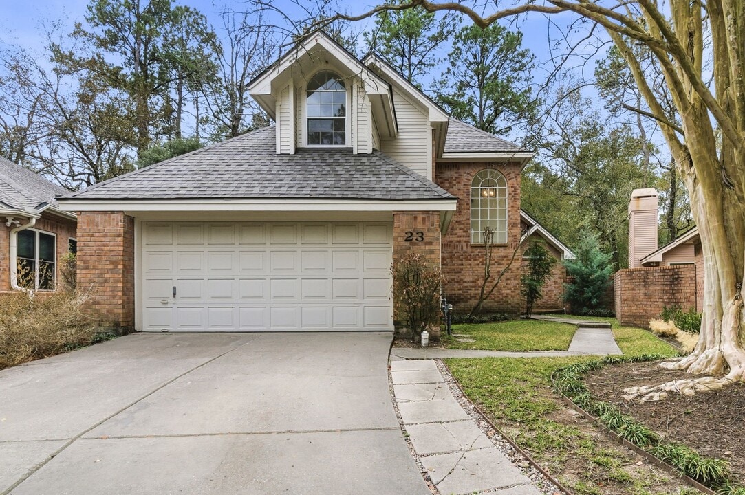 23 Cedar Chase Pl in Spring, TX - Building Photo