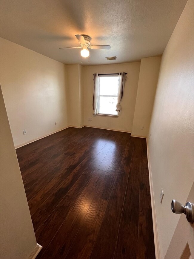 property at 19431 Plantation Bend Ln