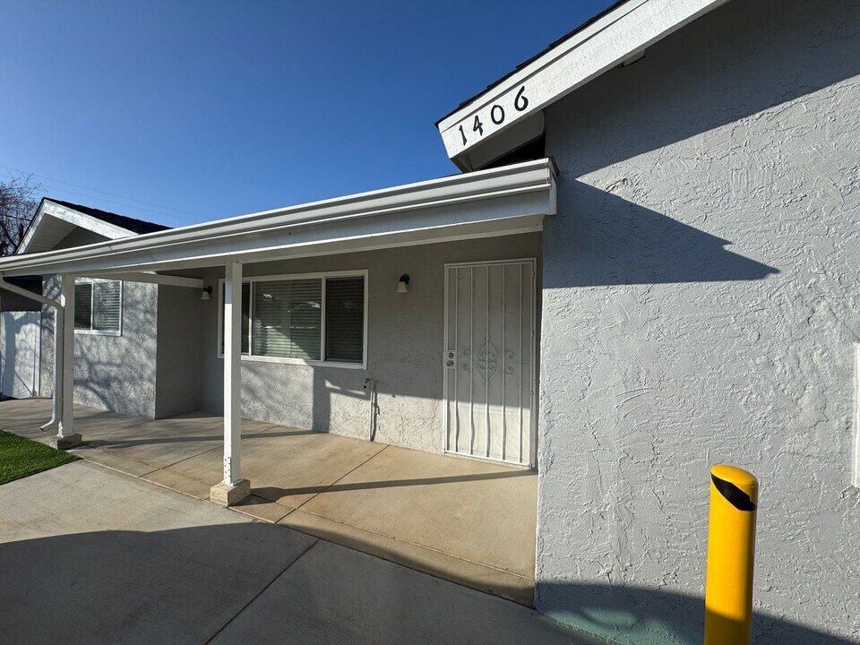 1406 Oakdale Ave in El Cajon, CA - Building Photo