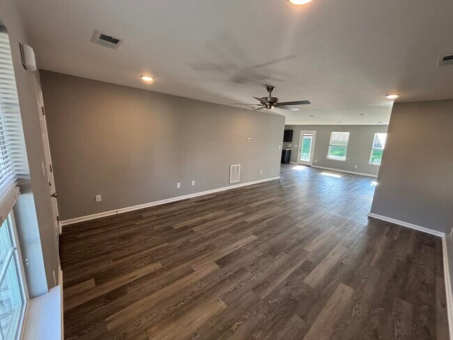 140 Landry Ln in Georgetown, KY - Building Photo - Building Photo