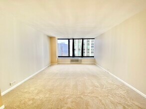 155 N Harbor Dr in Chicago, IL - Foto de edificio - Building Photo