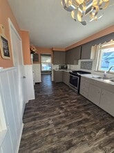 1512 N Walnut St in Dover, OH - Building Photo - Building Photo