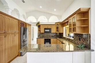 5421 Hawkes Bluff Ave in Davie, FL - Building Photo - Building Photo
