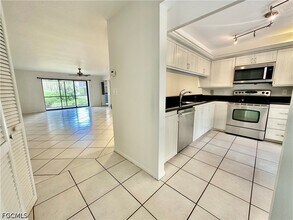 209 Pinebrook Dr in Ft. Myers, FL - Building Photo - Building Photo