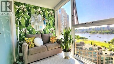 1323 Homer St in Vancouver, BC - Building Photo - Building Photo