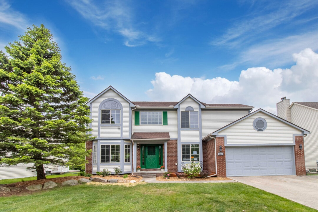 2864 Mystic Dr in Ann Arbor, MI - Building Photo