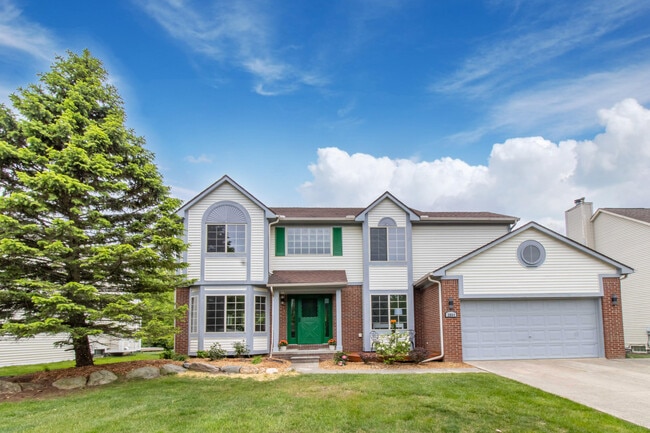 property at 2864 Mystic Dr