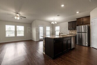 3208 Beutel Rd in Lorena, TX - Building Photo - Building Photo