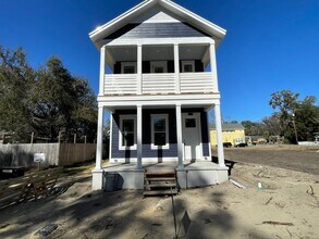 516 SW 7th Pl in Gainesville, FL - Building Photo - Building Photo