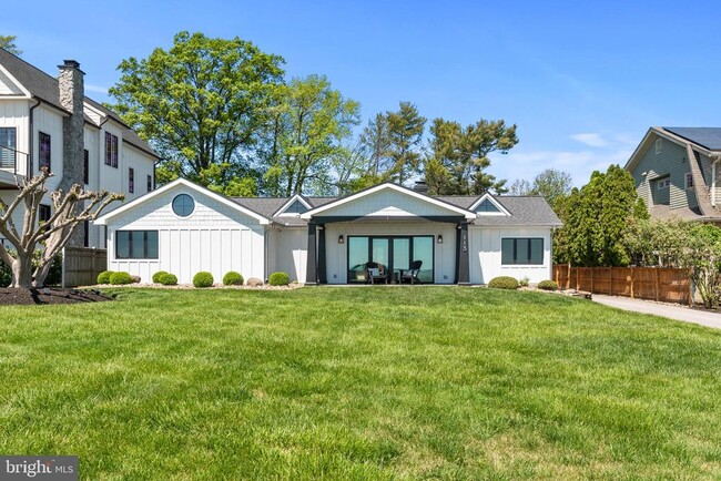 property at 113 Bay Dr
