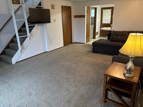 4013 Mountainview Ave, Unit #C in Yakima, WA - Foto de edificio - Building Photo