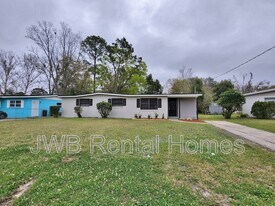 5114 Doncaster Ave in Jacksonville, FL - Building Photo