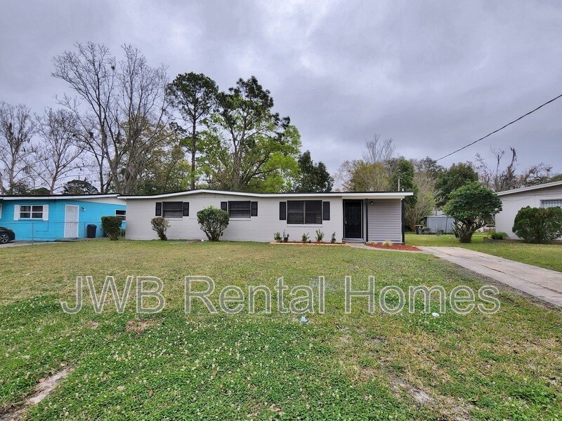 5114 Doncaster Ave in Jacksonville, FL - Building Photo