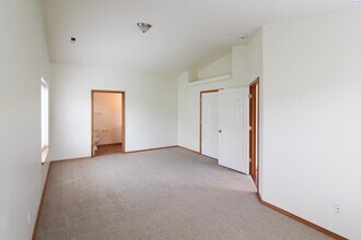 5108 Catalonia Dr in Pasco, WA - Building Photo - Building Photo